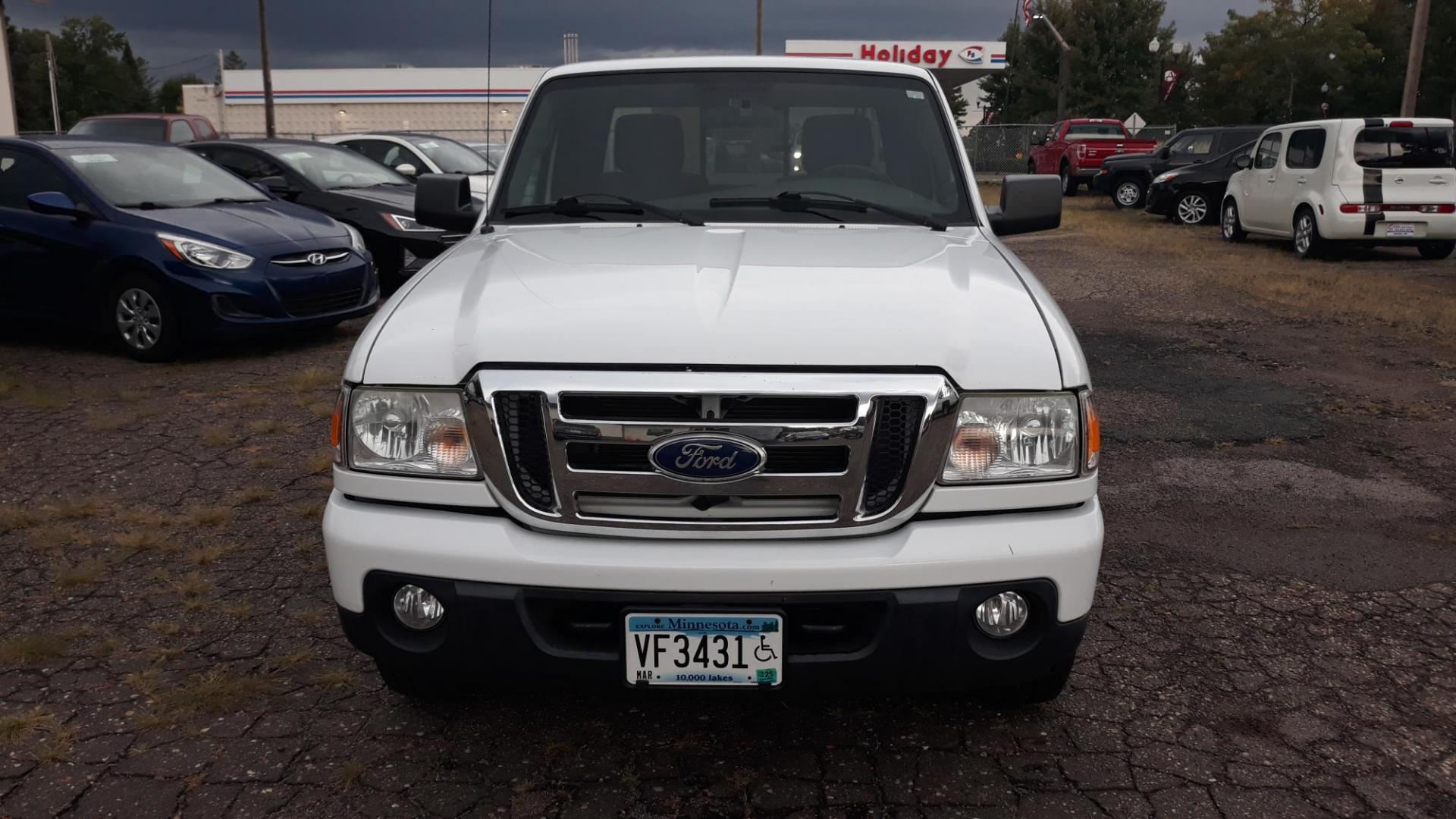 2011 WHITE /GRAY Ford Ranger Sport SuperCab 4-Door 4WD (1FTLR4FE5BP) with an 4.0L V6 SOHC 12V engine, AUTO transmission, located at 434 West Main Street, Anoka, MN, 55303, (763) 576-9696, 45.201759, -93.396706 - 2 OWNER, 2011 FORD RANGER XLT 4X4, EXTRA CLEAN, NEW TIRES, BOX COVER. MULTI-POINT "PERFORMANCE" INSPECTION PERFORMED: Transmission/clutch, Engine performance, Brakes, Steering, Heater/Air Conditioning, Instruments/Controls, Headlights/fog lights, Brake/back-up lights, Interior/warning lights, T - Photo#1