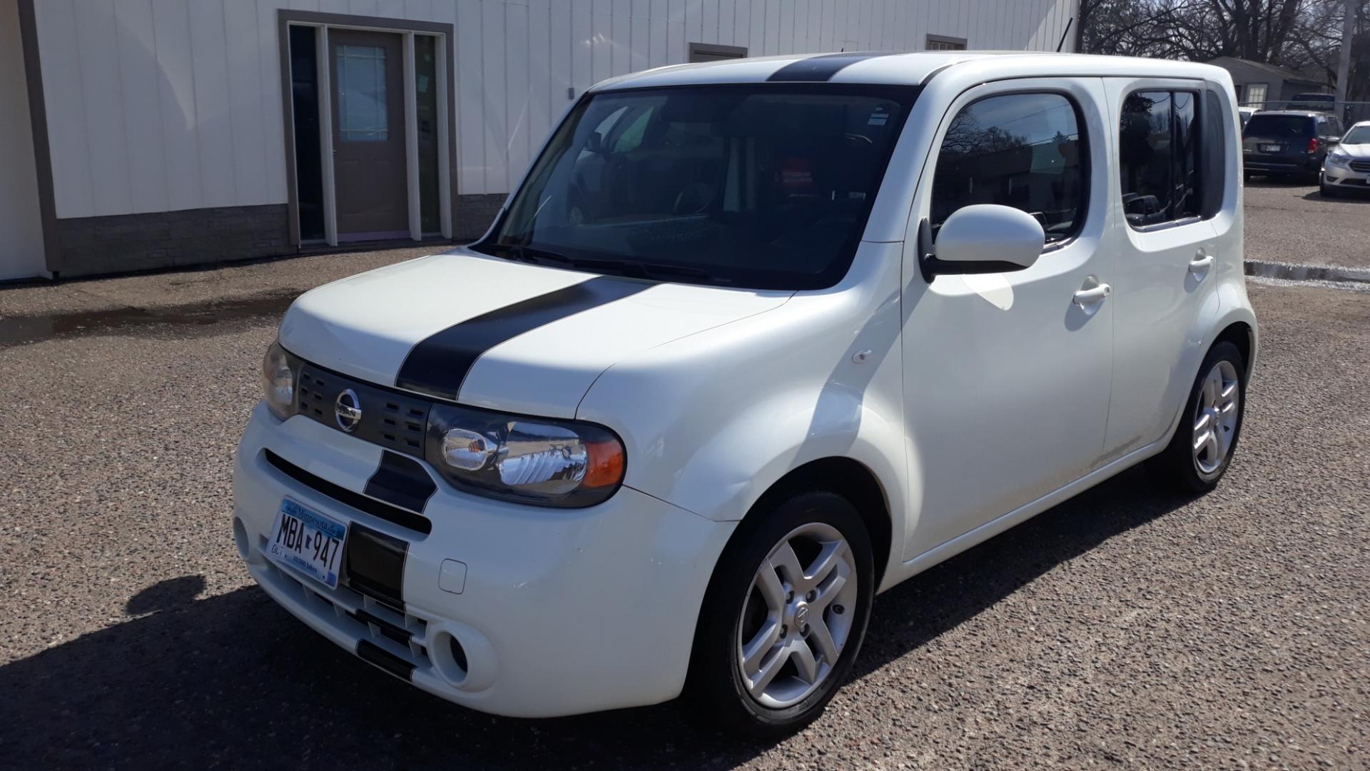 2009 WHITE /GRAY Nissan cube 1.8 Base (JN8AZ28R09T) with an 1.8L L4 DOHC 16V engine, automatic transmission, located at 434 West Main Street, Anoka, MN, 55303, (763) 576-9696, 45.201759, -93.396706 - MULTI-POINT "PERFORMANCE" INSPECTION PERFORMED: Transmission/clutch, Engine performance, Brakes, Steering, Heater/Air Conditioning, Instruments/Controls, Headlights/fog lights, Brake/back-up lights, Interior/warning lights, Turn signals/flashers - Photo#0