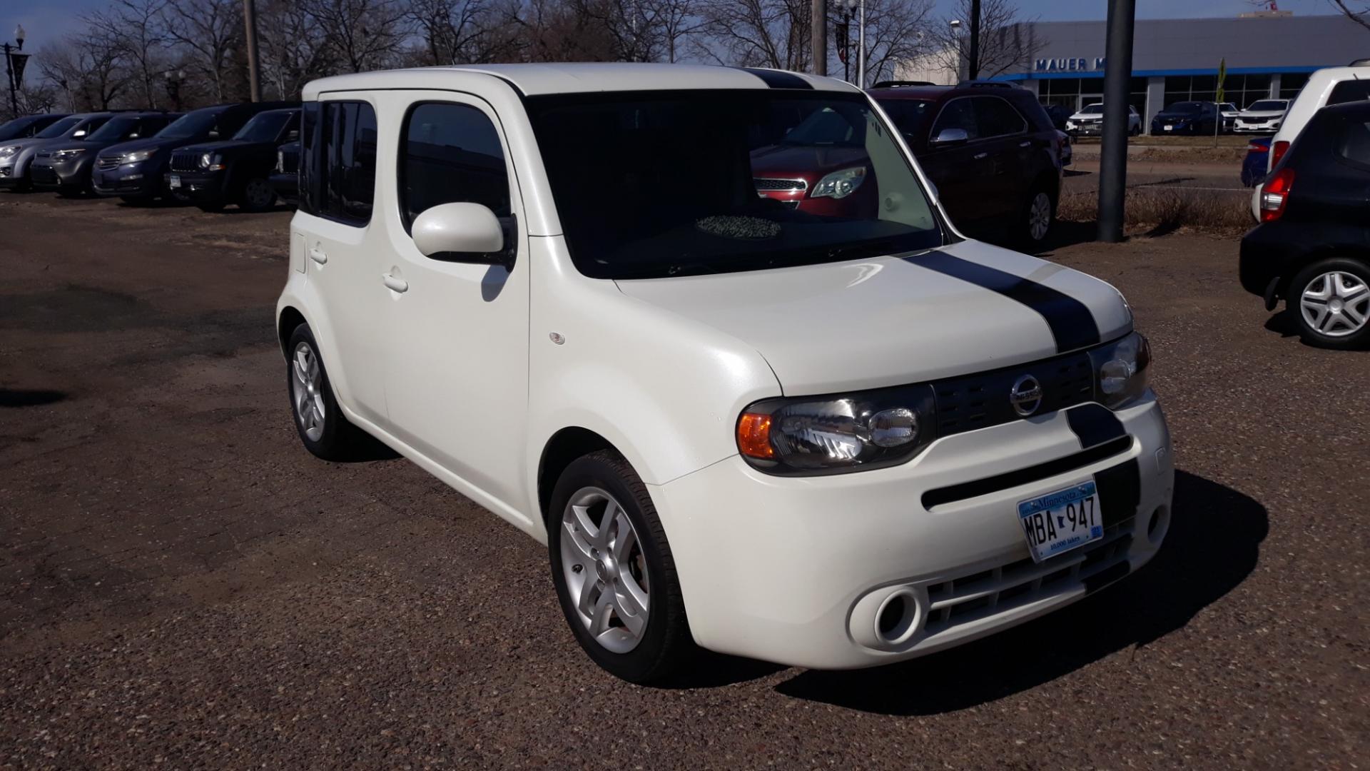 2009 WHITE /GRAY Nissan cube 1.8 Base (JN8AZ28R09T) with an 1.8L L4 DOHC 16V engine, automatic transmission, located at 434 West Main Street, Anoka, MN, 55303, (763) 576-9696, 45.201759, -93.396706 - MULTI-POINT "PERFORMANCE" INSPECTION PERFORMED: Transmission/clutch, Engine performance, Brakes, Steering, Heater/Air Conditioning, Instruments/Controls, Headlights/fog lights, Brake/back-up lights, Interior/warning lights, Turn signals/flashers - Photo#2