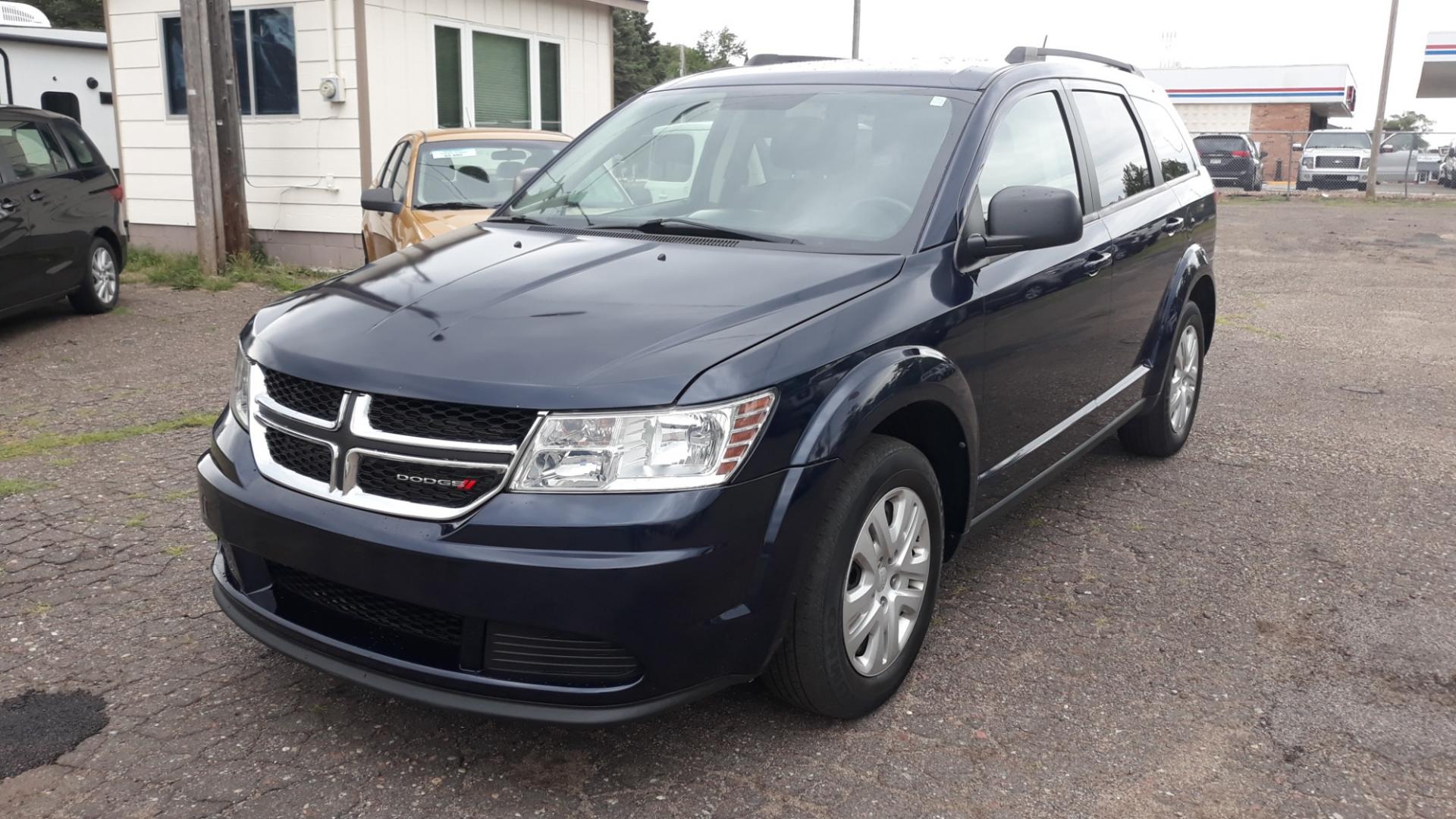 2018 Blue /GRAY DODGE JOURNEY SE (3C4PDCABXJT) with an 2.4 engine, AUTO transmission, located at 434 West Main Street, Anoka, MN, 55303, (763) 576-9696, 45.201759, -93.396706 - 2018 DODGE JOURNEY SE, 5 PASSENGER, ONE OWNER, NO ACCIDENTS, LOW MILES. INSPECTED AND SAFTY CHECKED BY CERTIFIED MECHANIC. - Photo#0