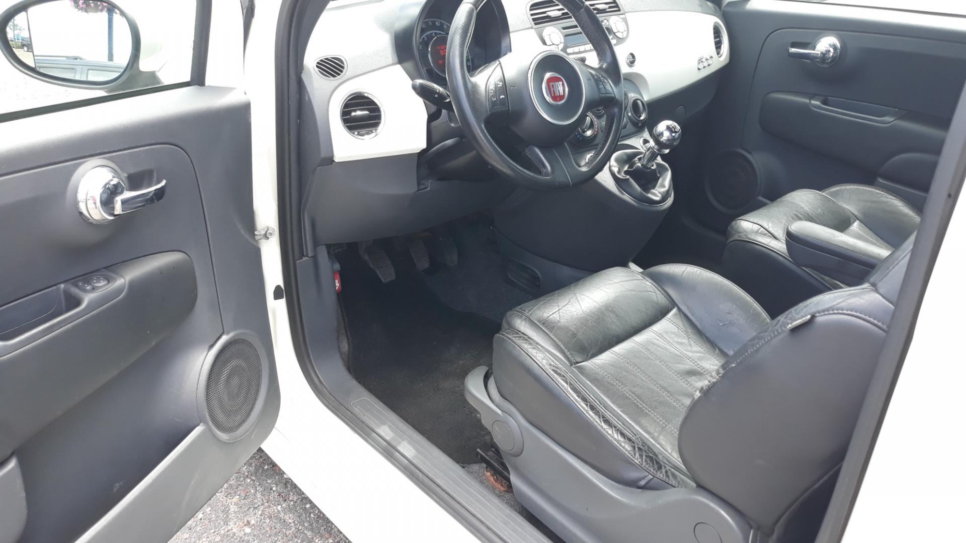 2012 WHITE /BLACK Fiat 500 (3C3CFFBR3CT) with an 1.4 engine, 5 SPEED MANUAL transmission, located at 434 West Main Street, Anoka, MN, 55303, (763) 576-9696, 45.201759, -93.396706 - 2012 FIAT 500, 3DOOR HATCHBACK, 141,024 MILES, 5 SPEED MANUAL TRANSMITION. - Photo#11