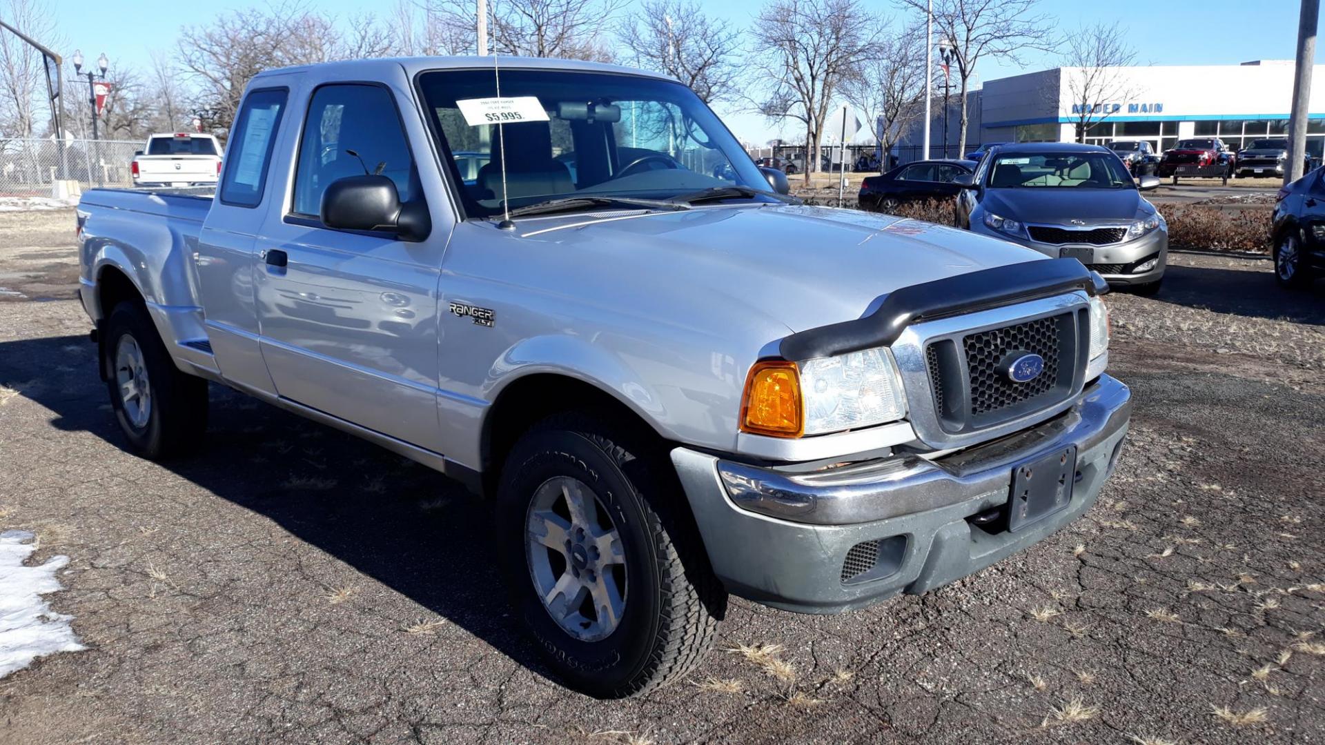 2004 SILVER /GRAY Ford Ranger XLT SuperCab 2-Door 4WD (1FTZR15E04P) with an 4.0L V6 SOHC 12V engine, AUTO transmission, located at 434 West Main Street, Anoka, MN, 55303, (763) 576-9696, 45.201759, -93.396706 - 2004 FORD RANGER X-CAB XLT 4X4 STEP SIDE, Tilt Wheel; AM/FM; AM/FM CD; Pass Key Security; Dual Front Airbags; Active Seatbelts; Passenger Airbag Sensor; Extended Cab; Regular Bed; ABS; 1/2 Ton - Photo#2